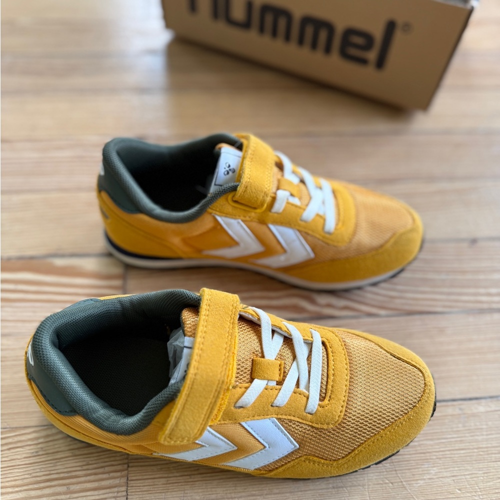 Hummel Yellow and White Retro Sneakers